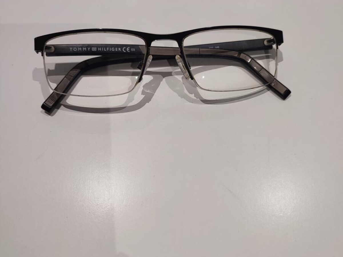 Tommy Hilfiger -TH1594 003 145