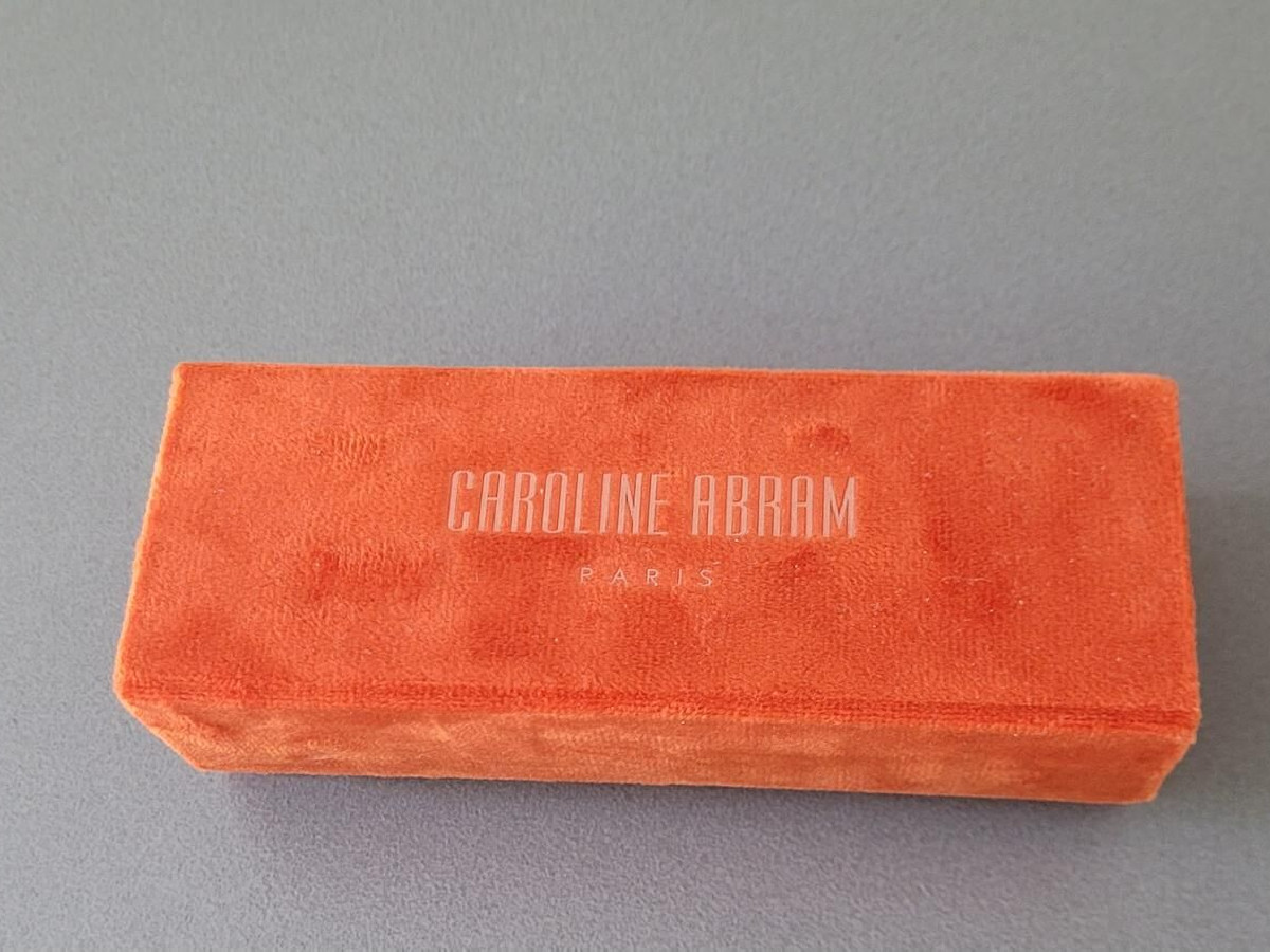 Caroline abram - colette 664