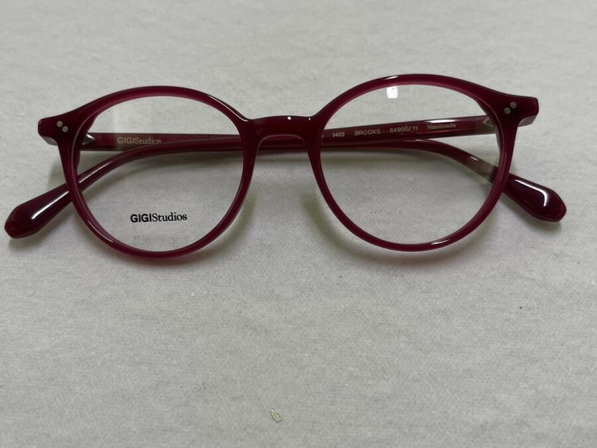 Gigistudios - 64900/11 BROOKS 1405 49/19