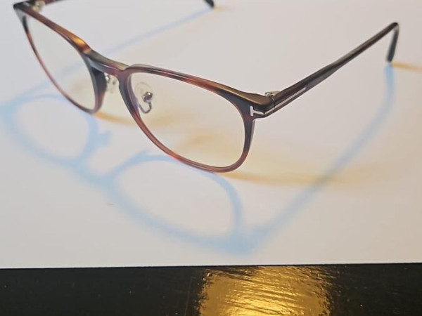 Tom Ford - FT5700-B 054