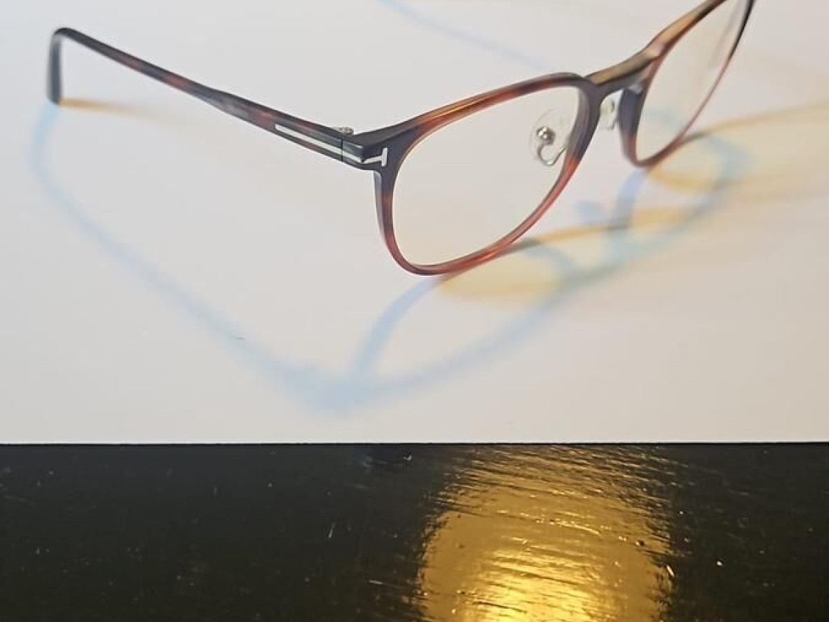 Tom Ford - FT5700-B 054