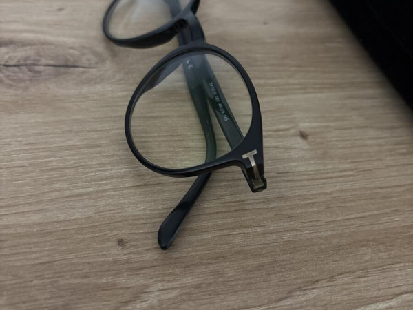 TOM FORD - TF5524 49/19