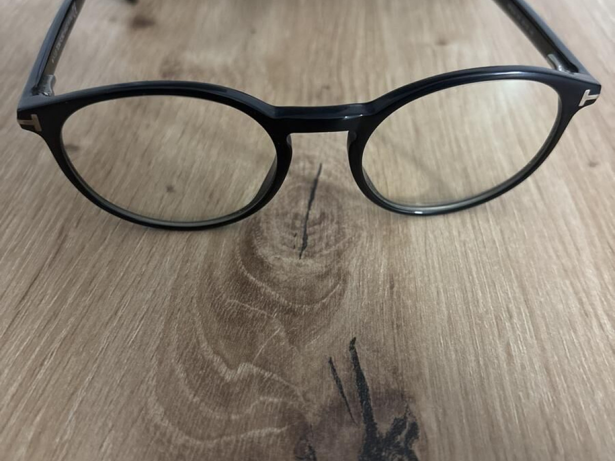 TOM FORD - TF5524 49/19