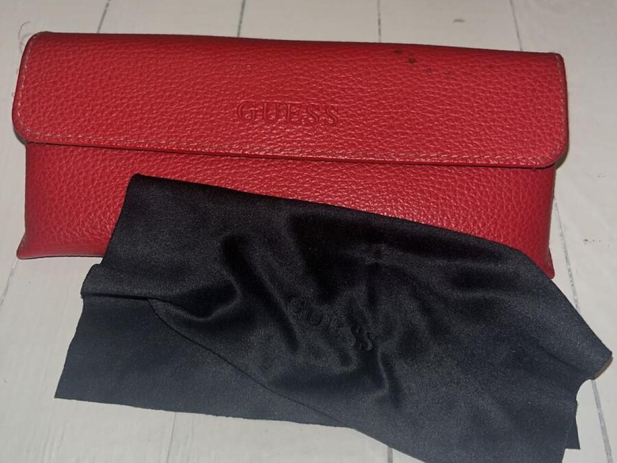 GUESS - GU2669