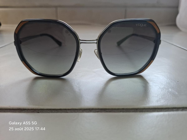 Vogue vo3827 s