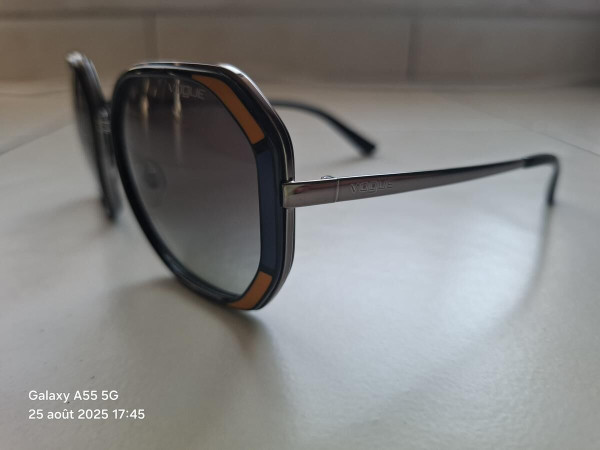 Vogue vo3827 s