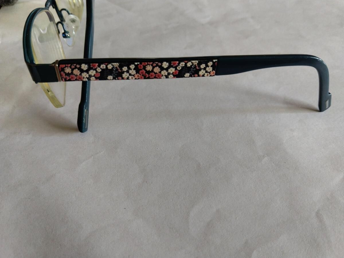 Miki NINN - MNOF0067