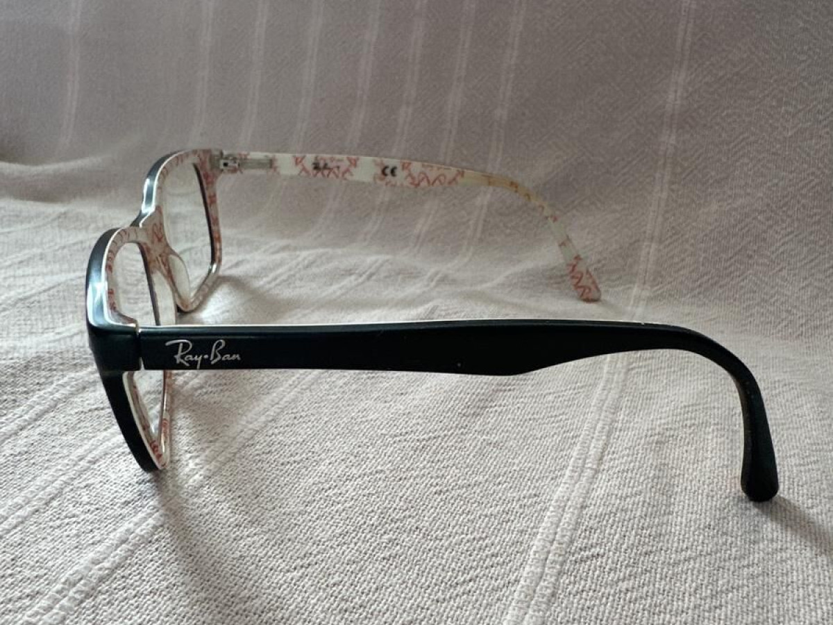 Ray-ban- RB-5228 5014 53/17