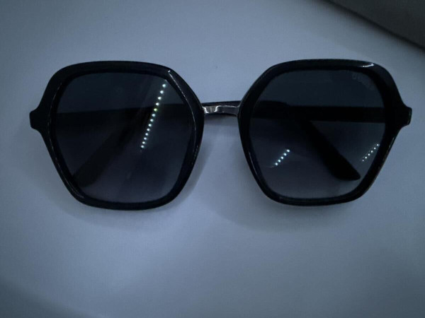 GUESS-GU7557