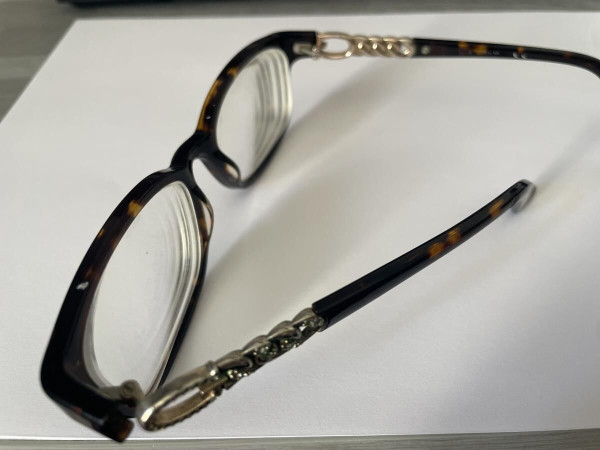 GUESS-GU2558 050 51/17 135