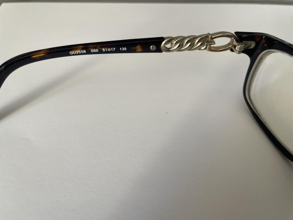 GUESS-GU2558 050 51/17 135