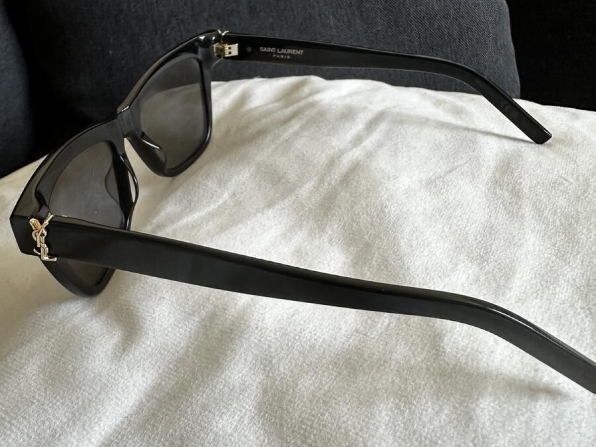 YVES Saint Laurent - SL M106 005 52/18