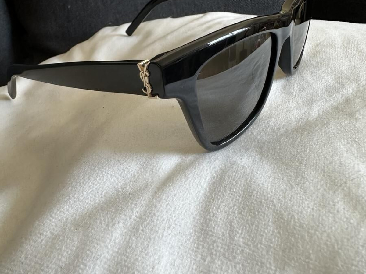 YVES Saint Laurent - SL M106 005 52/18