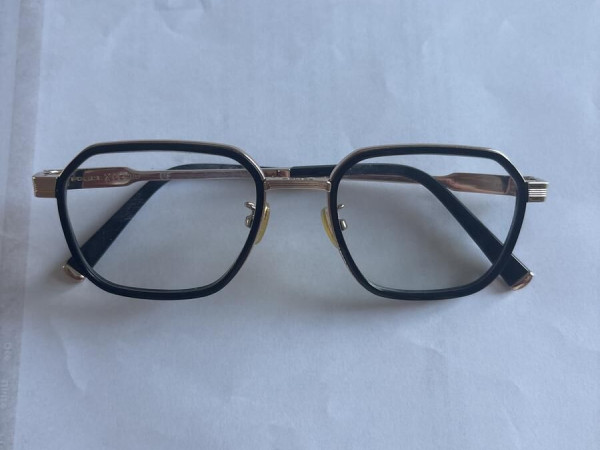 Police - LEWIS 27 51/19 vplc56