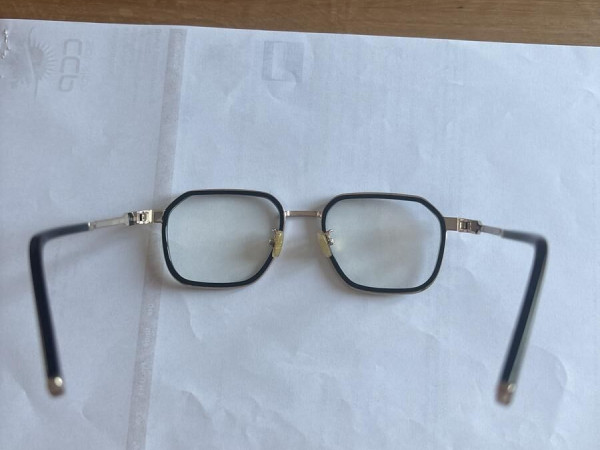 Police - LEWIS 27 51/19 vplc56