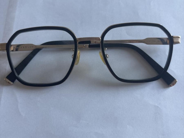 Police - LEWIS 27 51/19 vplc56