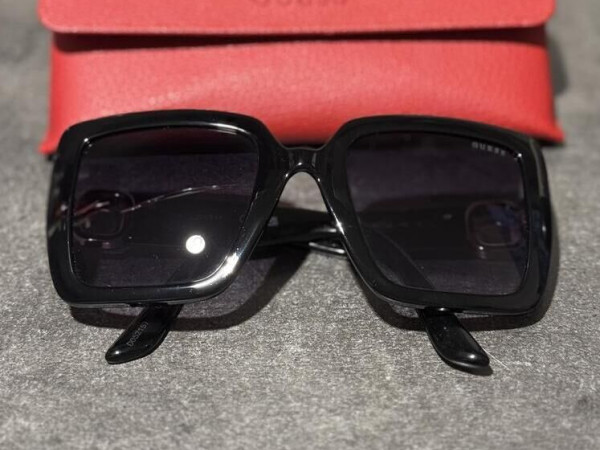 GUESS-GUE00103