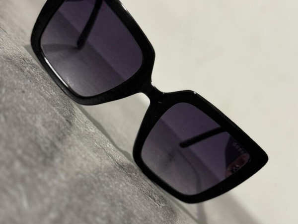 GUESS-GUE00103