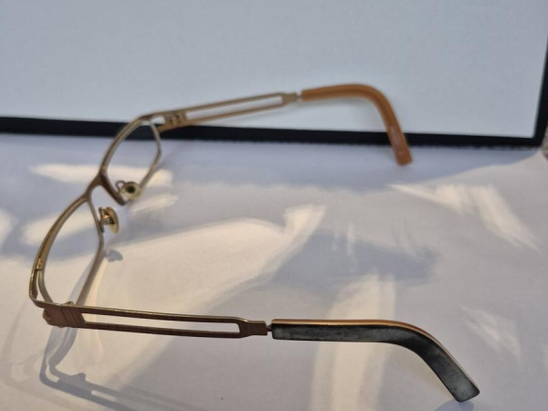 OKO-ID15 C04 49□18 135