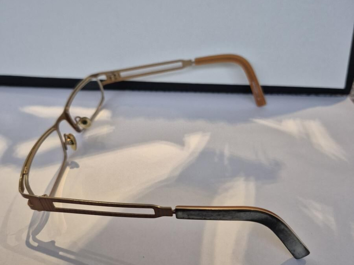 OKO-ID15 C04 49□18 135