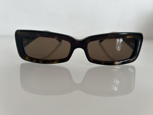 Givenchy SGV512