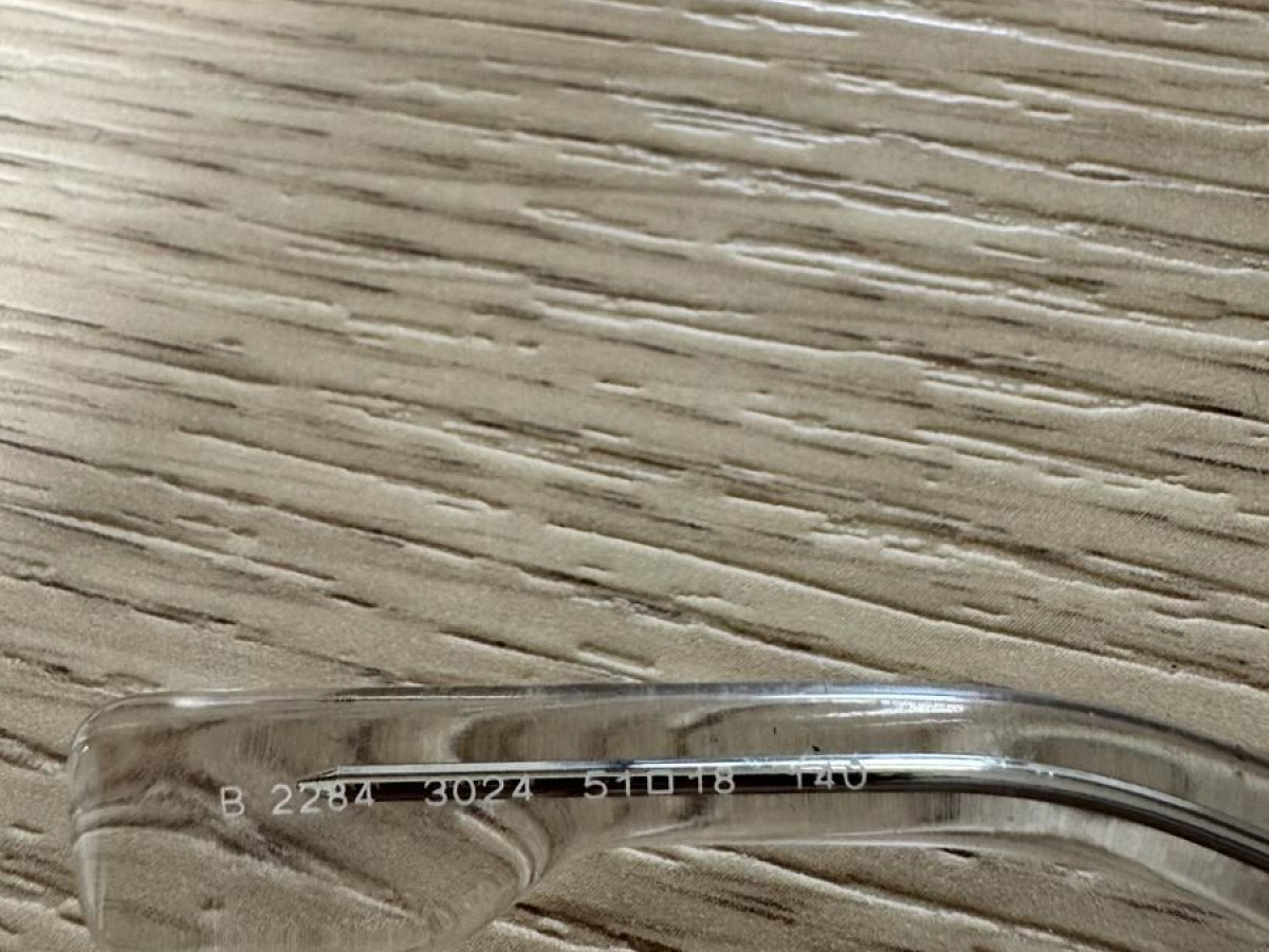 Burberry - b2284 3024 51/18