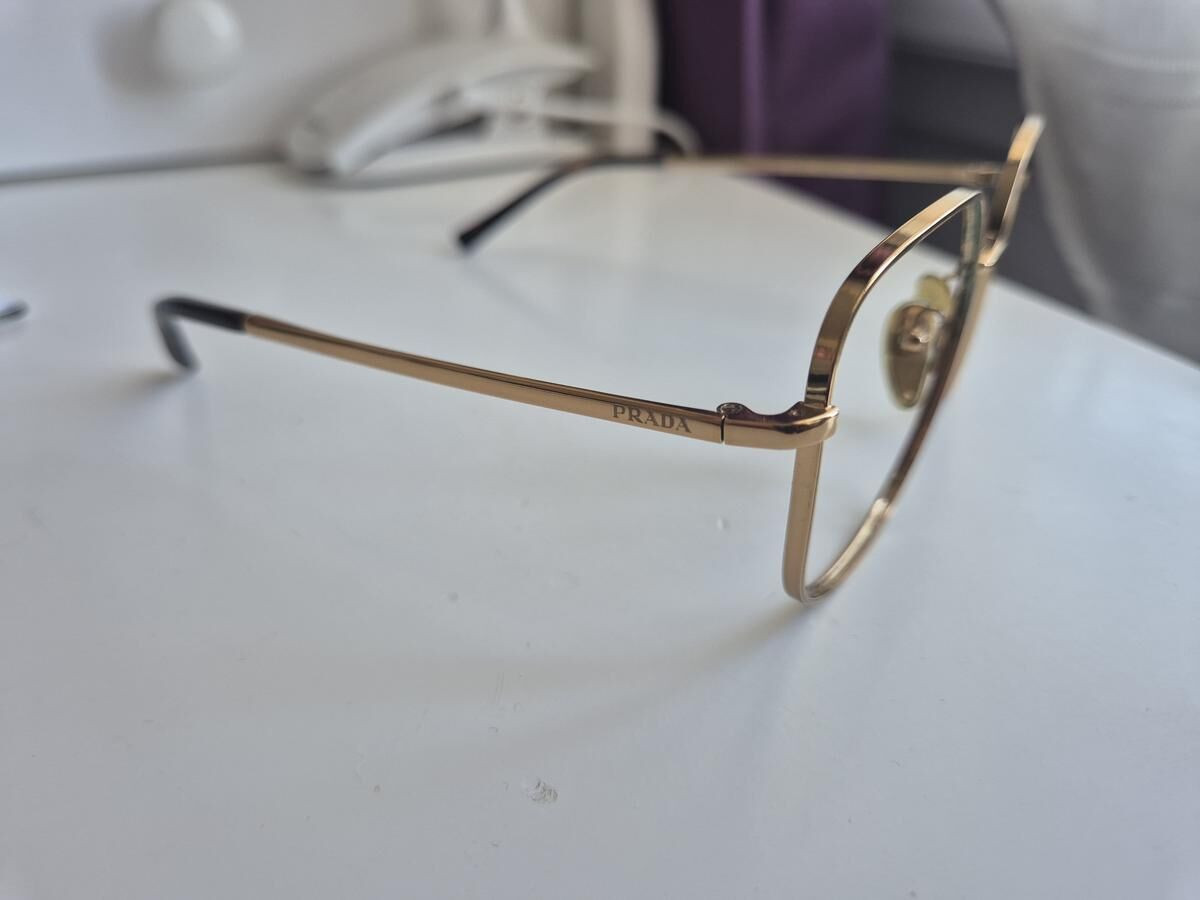 Prada -PR A59V 53/17