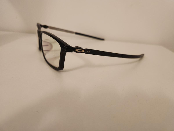 Oakley - ox8050 pitchman