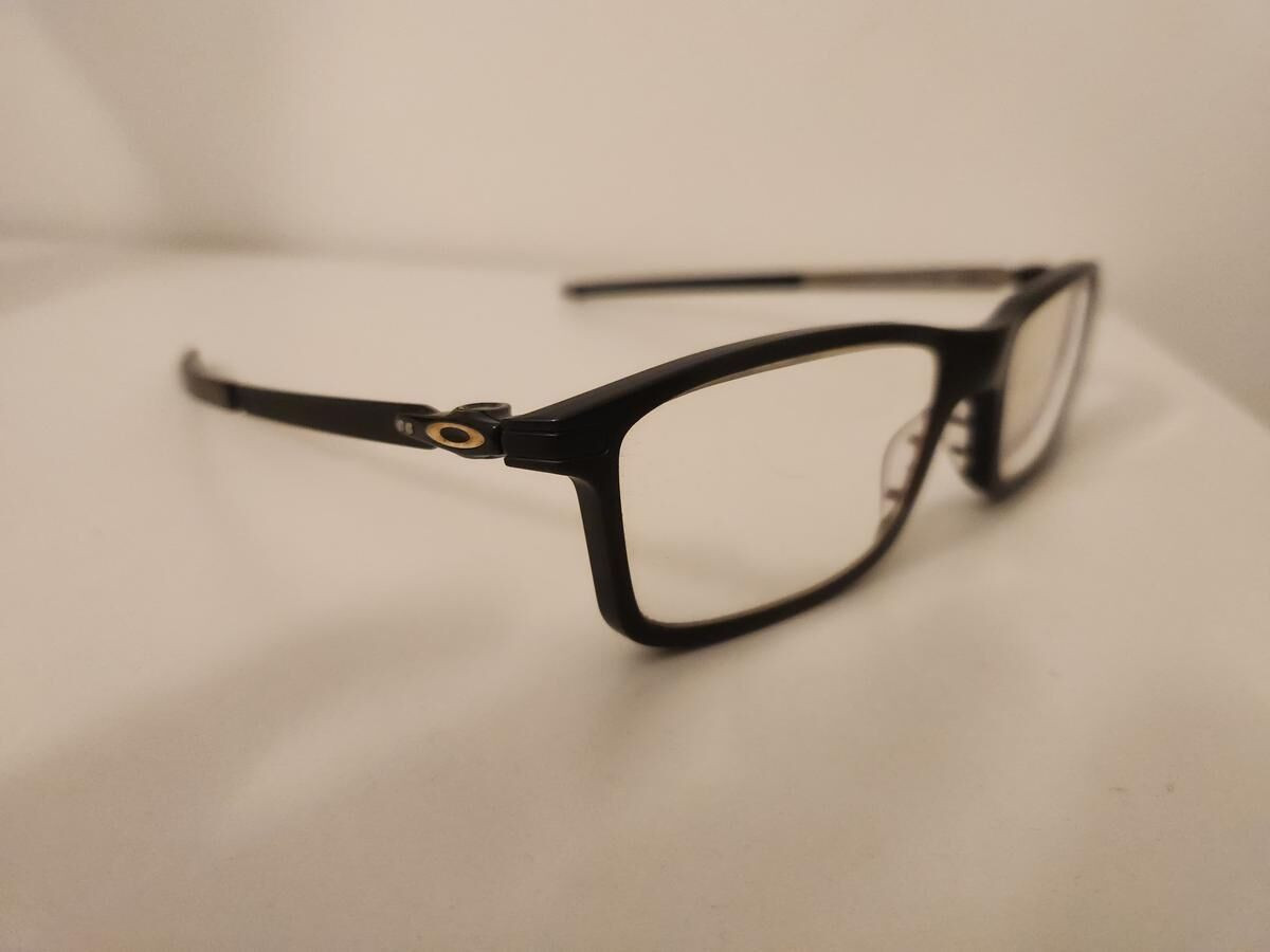 Oakley - ox8050 pitchman