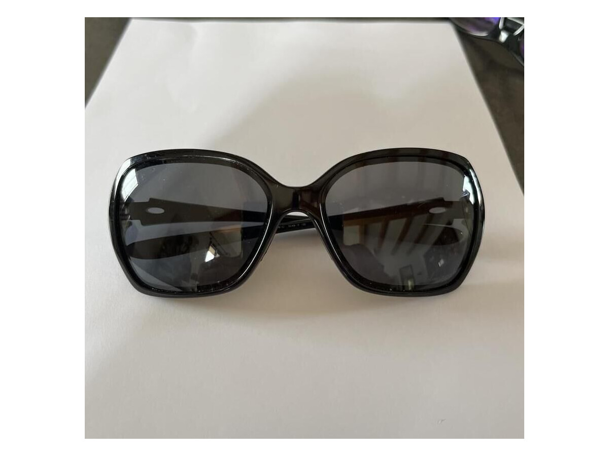 Oakley 81600