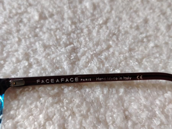 Face à face NORMAL I 50¤18