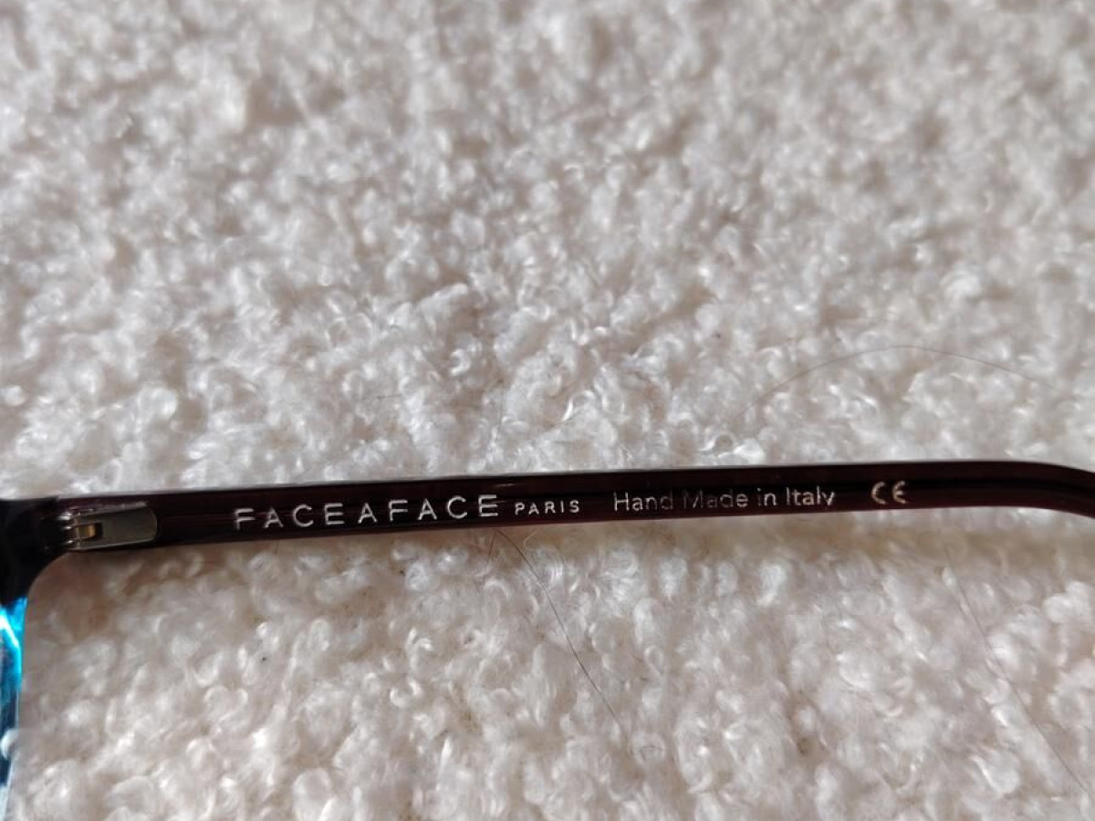 Face à face NORMAL I 50¤18