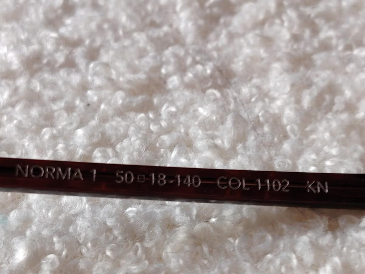 Face à face NORMAL I 50¤18