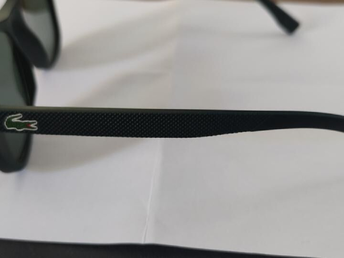 Lacoste -L884S 53/19