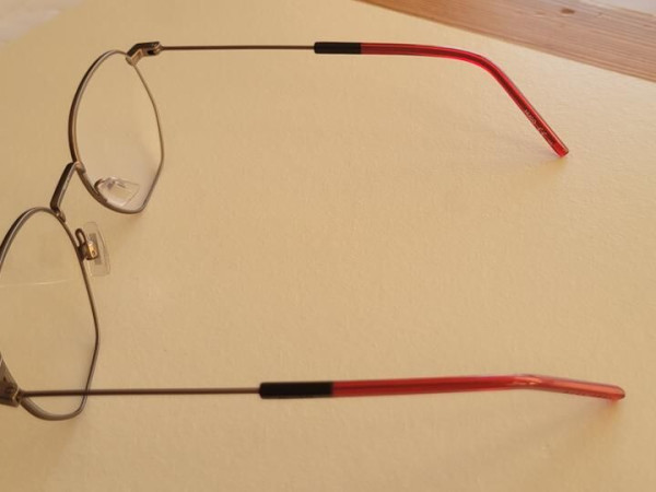 Hugo Boss HG1121 R80 145