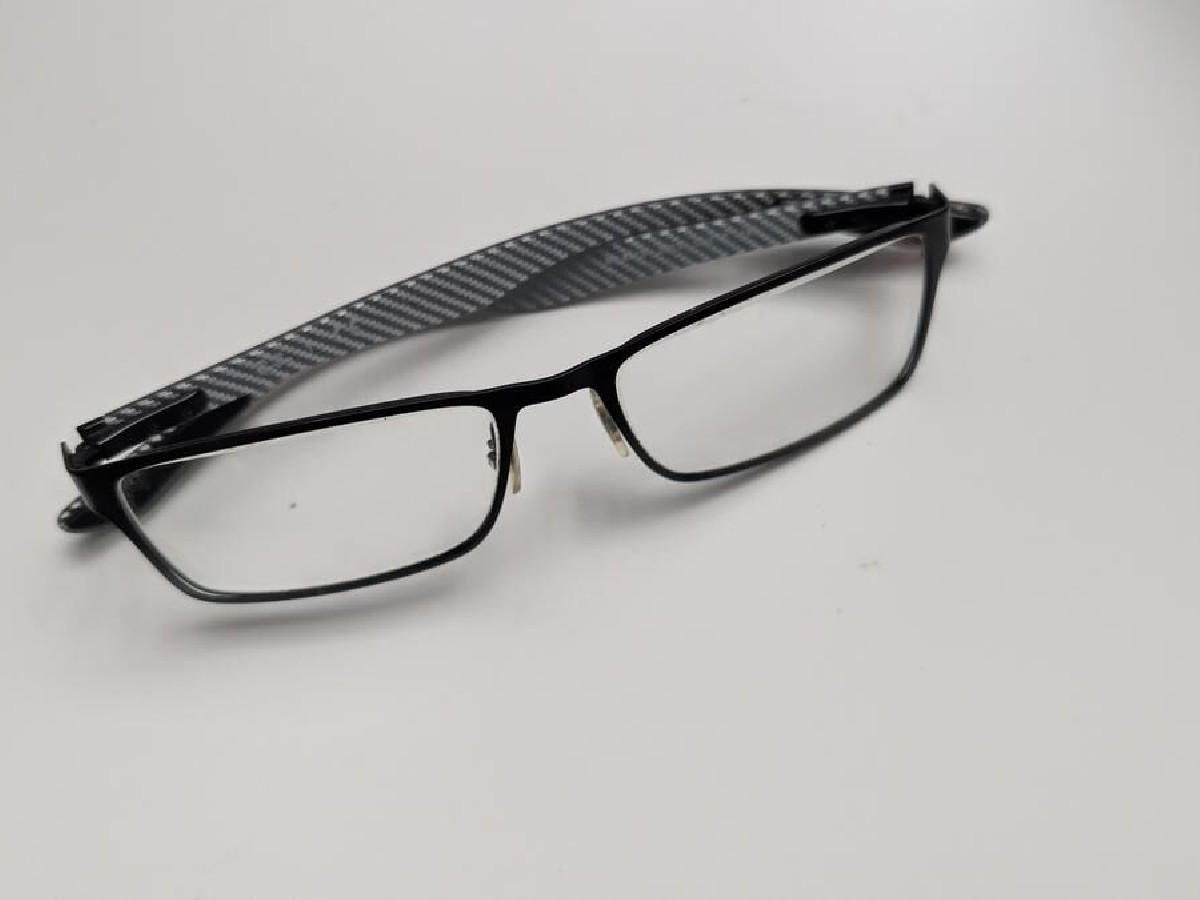 RAYBAN – RB8415