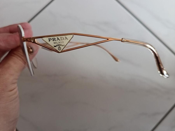 PRADA - PR52Z  taille 55