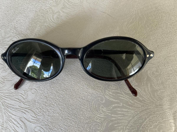 RAY-BAN