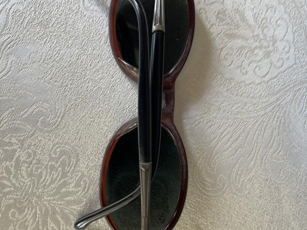 RAY-BAN