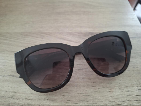 Guess - GU780