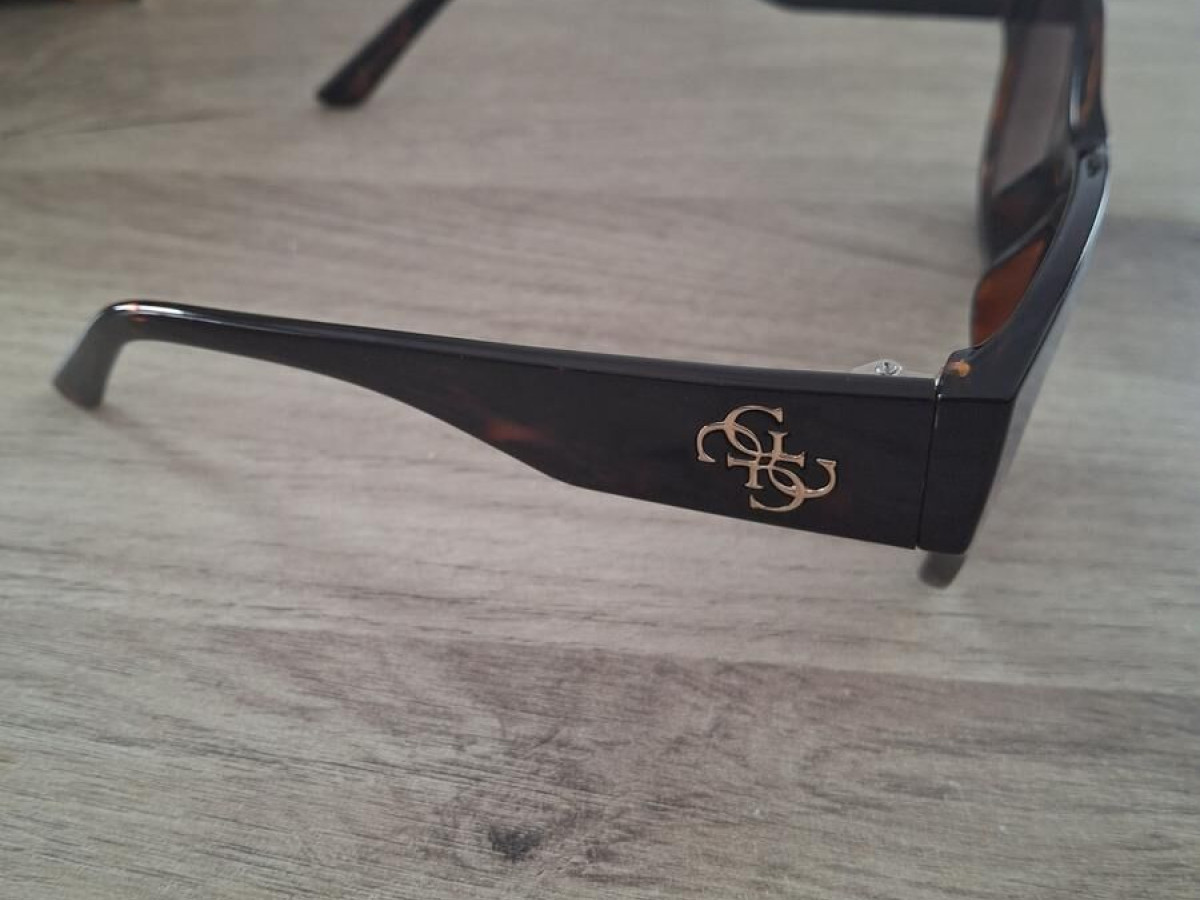 Guess - GU780