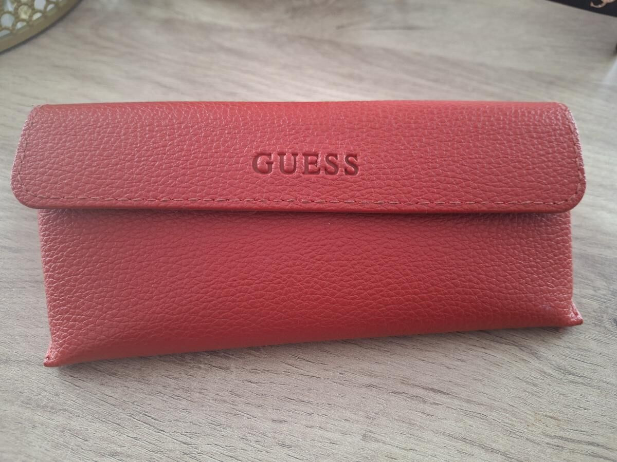 Guess - GU780