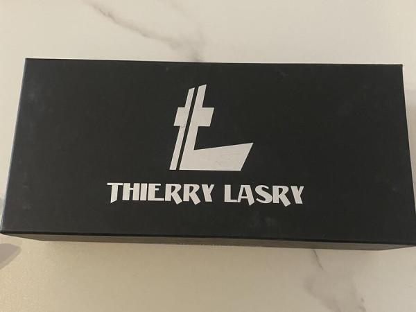 THIERRY LASRY - FLATTERY 816 55/17 140