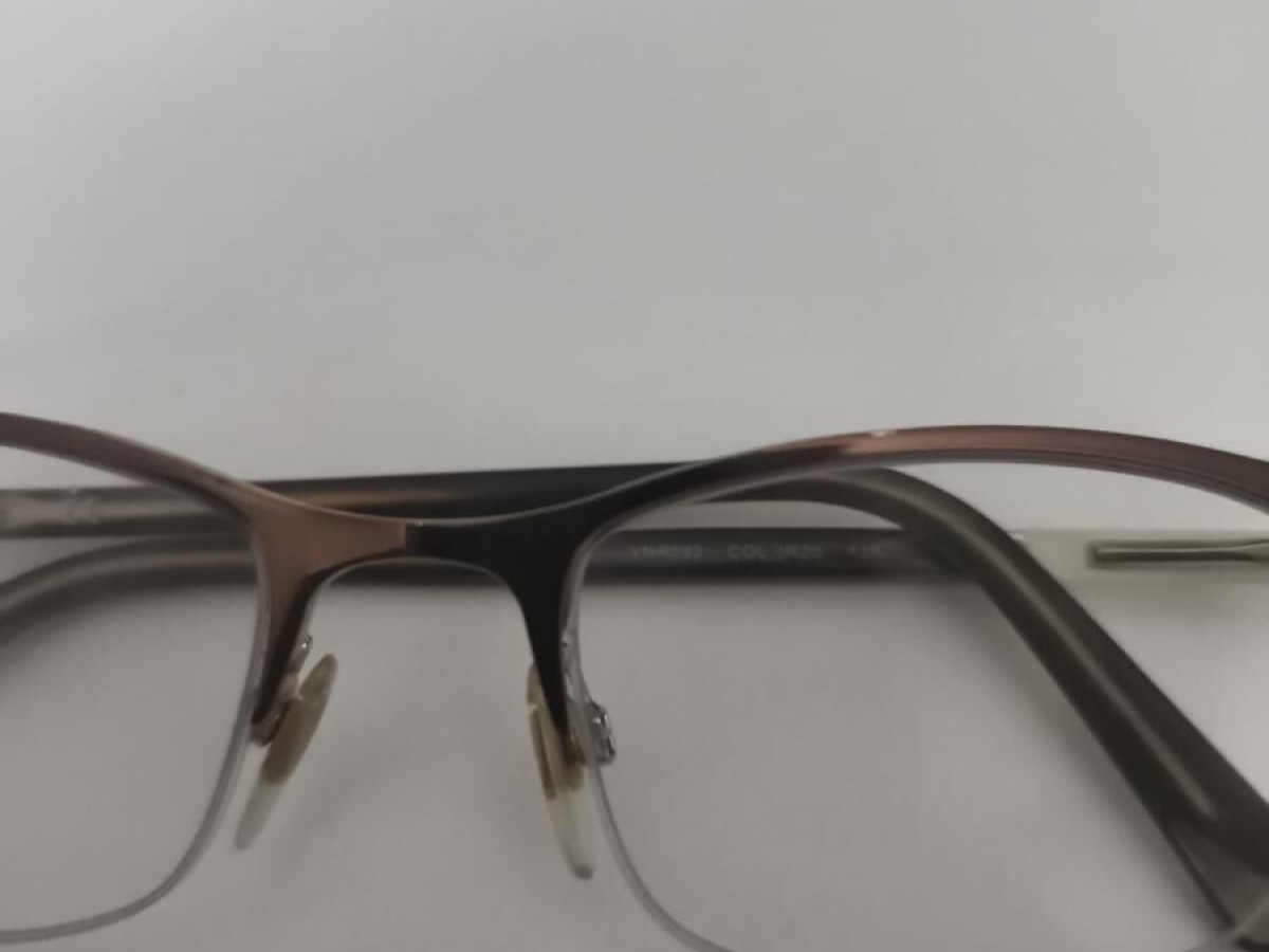 Nina Ricci VNR092col or 26