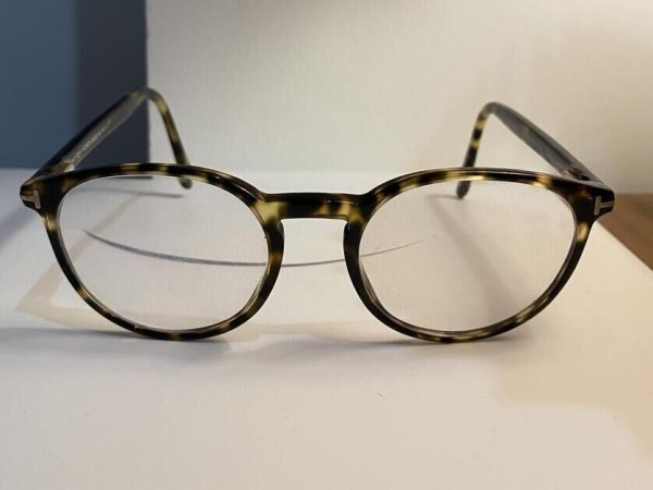 TOM FORD - TF 5524 055