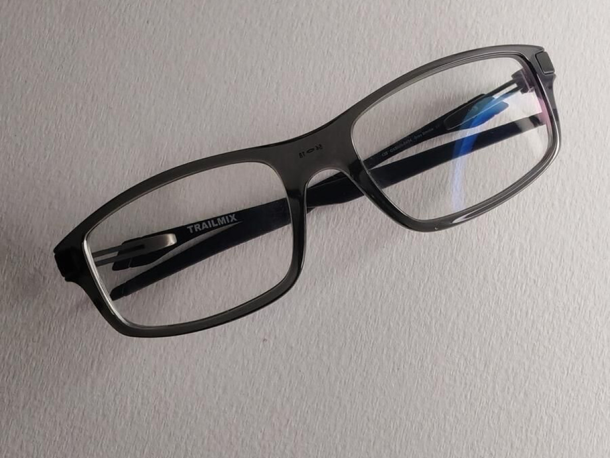 Oakley Trailmix OX8035 0454 54-18-139