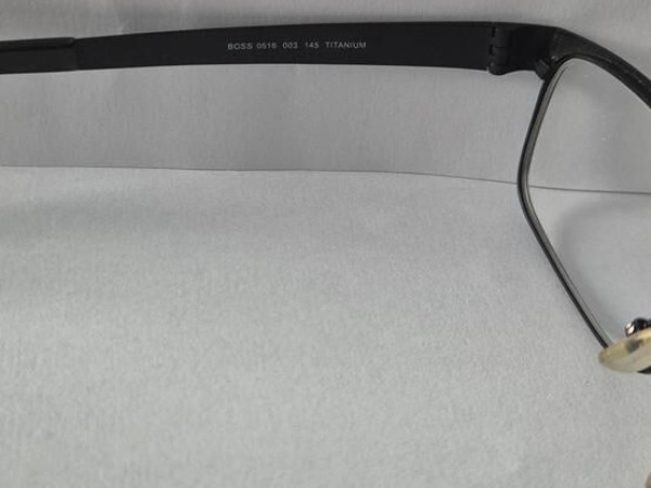 HUGO BOSS - BOSS0516 003 145 TITANIUM