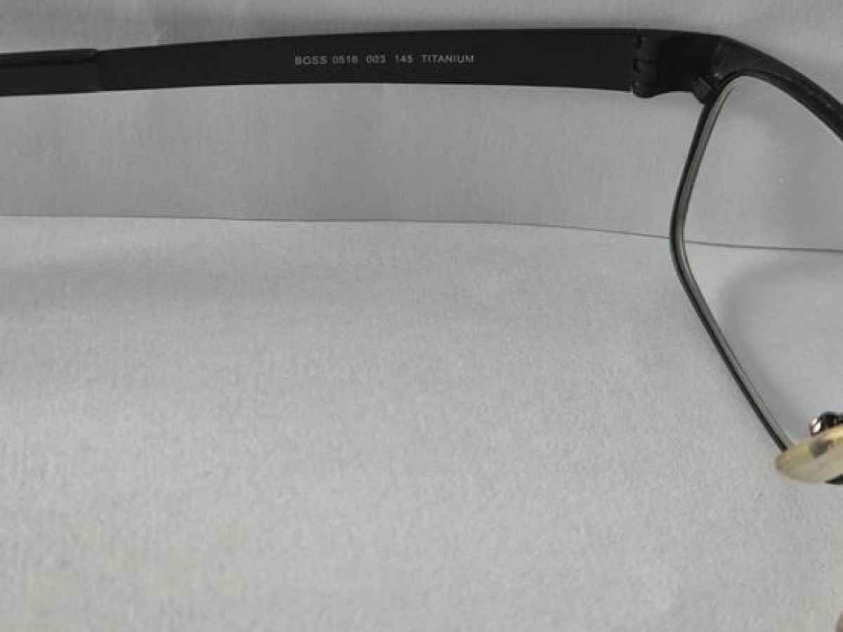 HUGO BOSS - BOSS0516 003 145 TITANIUM