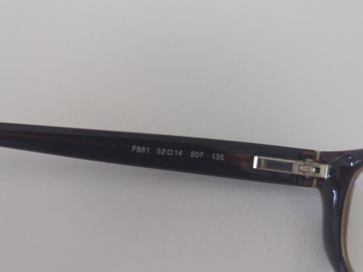 FENDI - F881 52/14 207 135