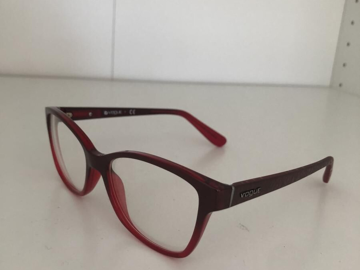 Vogue 2998 2348 52 16 140